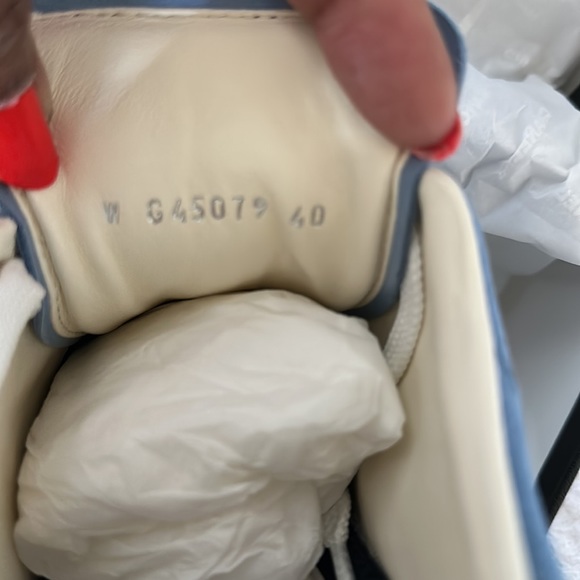 BRAND NEW CHANEL from Paris - Picture 9 of 15